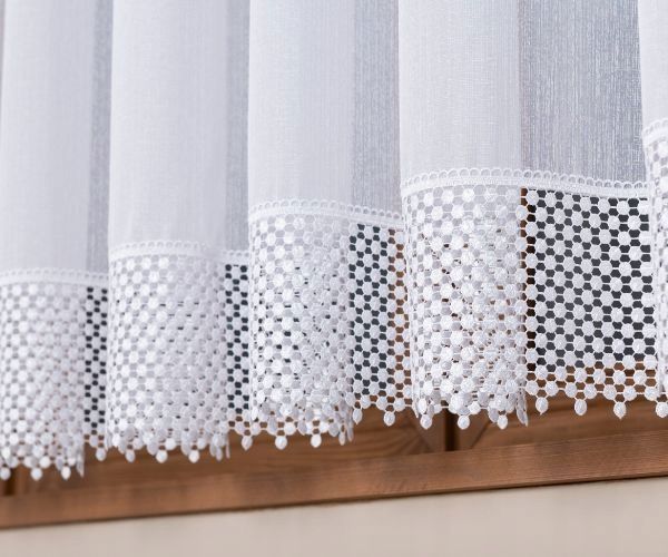 Gipiura dekoracyjna tkanin